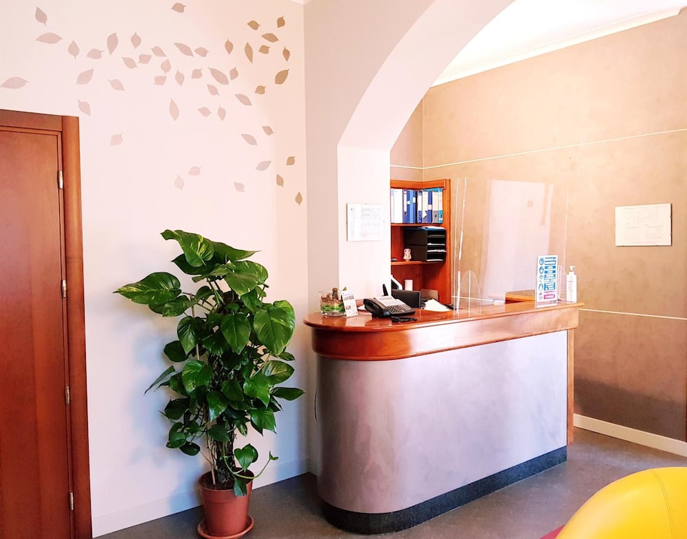 Hotel Cavour Asti 1/16