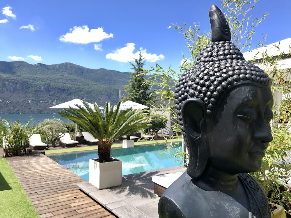 Les Suites Du Lac 26/50