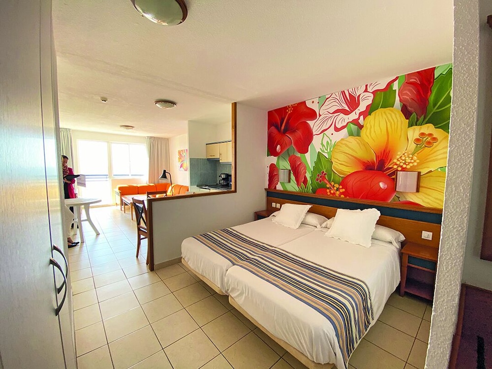 SUPERIOR, STUDIO, SEA VIEW, BALCONY