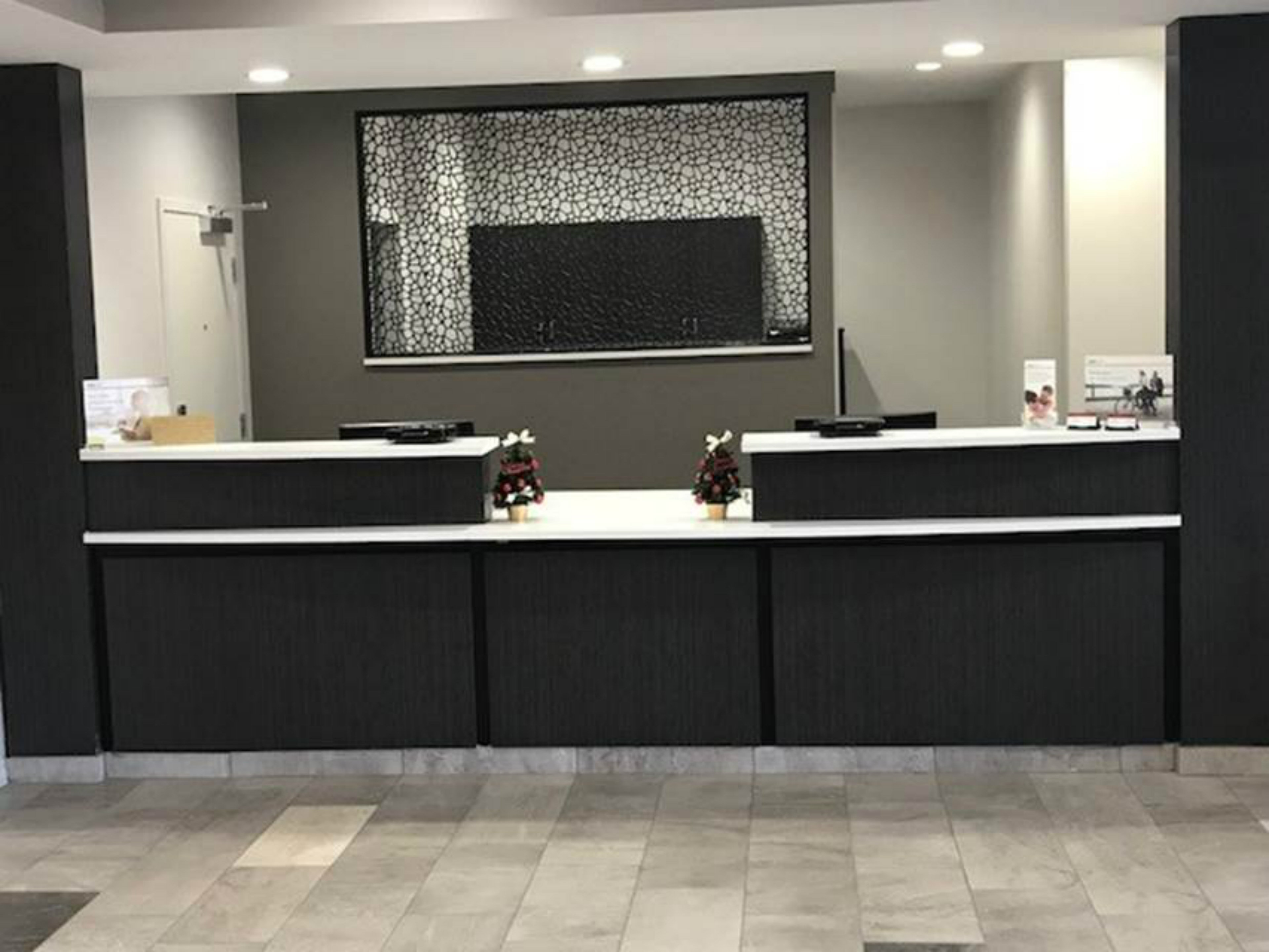 CANDLEWOOD SUITES KANSAS CITY - INDEPENDENCE 7/63