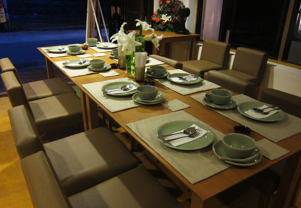 Seven Senses Guesthouse 62/74