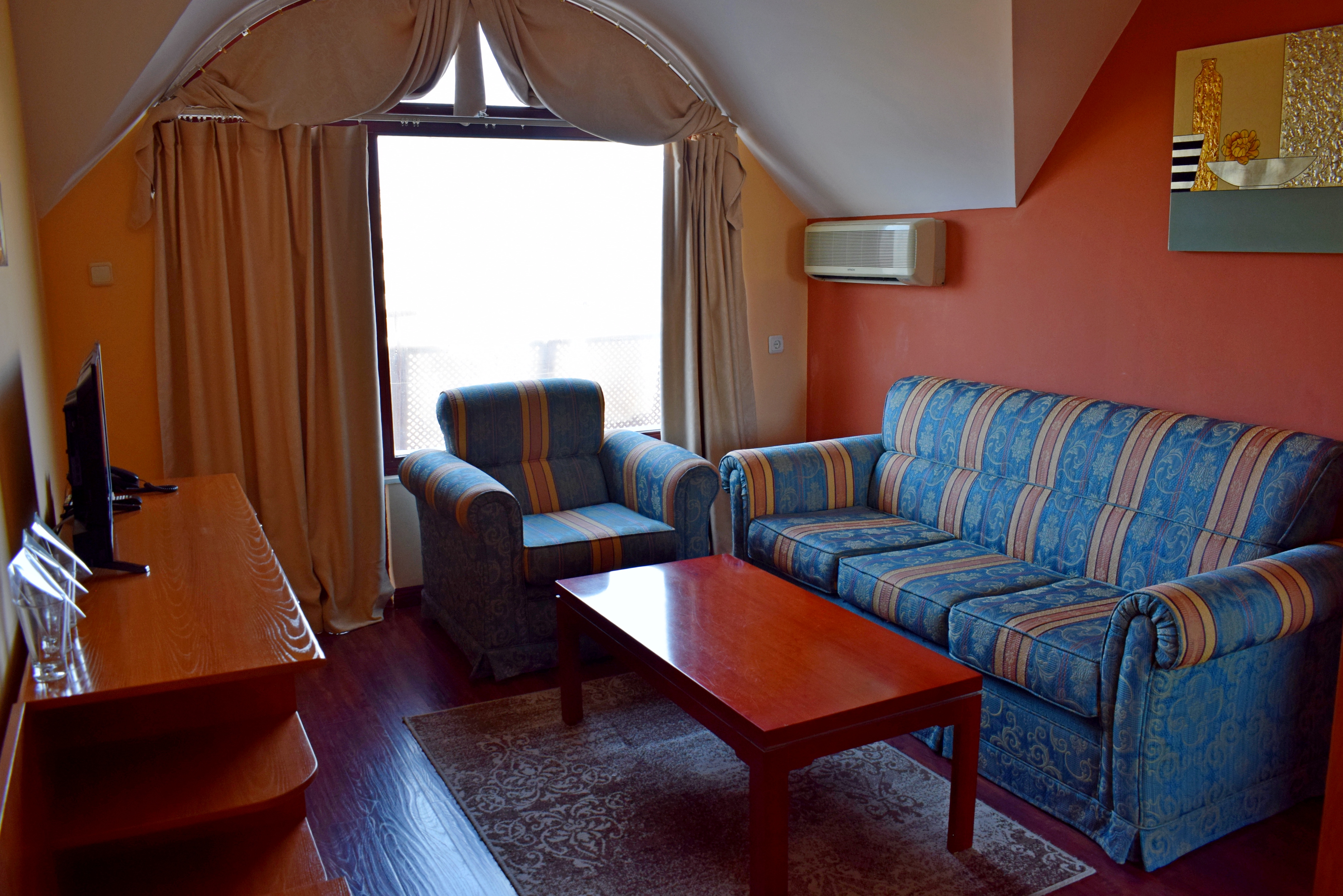 Royal Beach Hotel 13/35