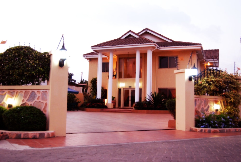 Oak Plaza Hotel Accra in ACCRA