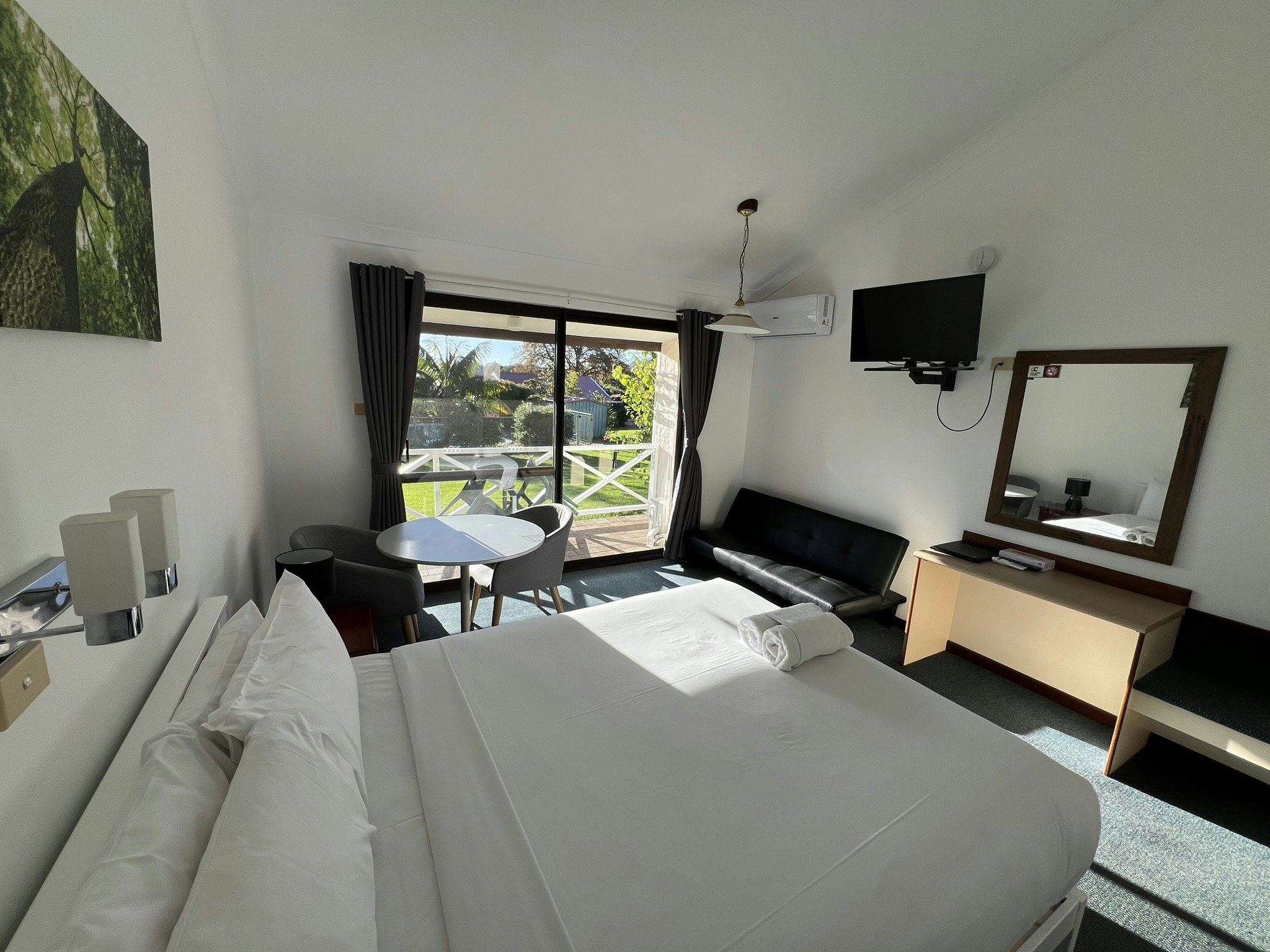 Karri Forest Motel 6/36