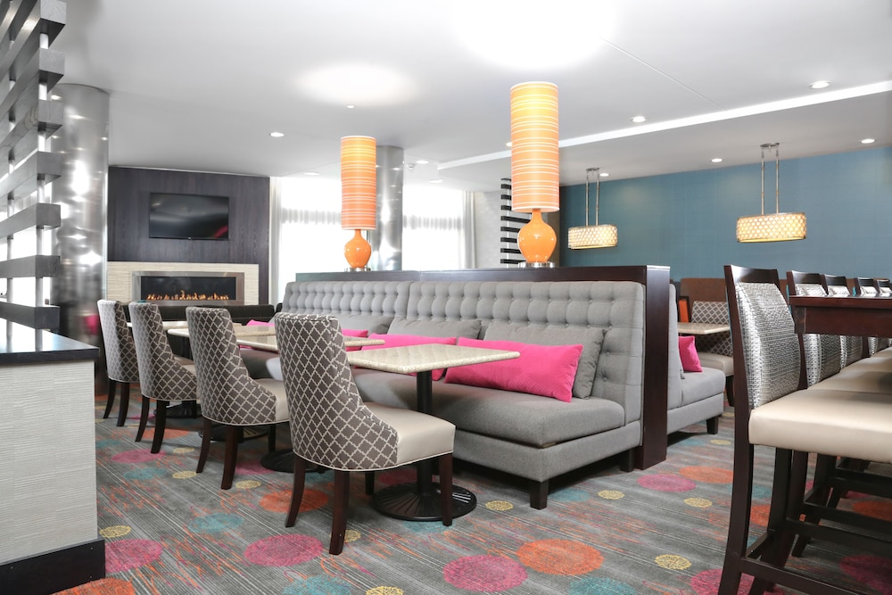 Holiday Inn Express Moline - Quad Cities Area 43/73