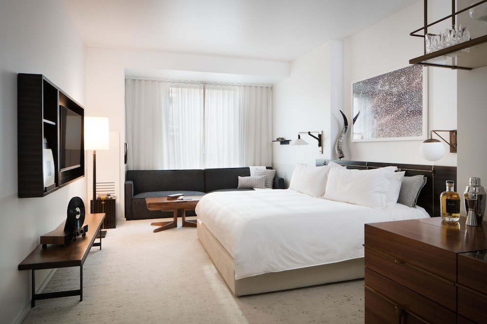 Halcyon - A Hotel In Cherry Creek 24/97