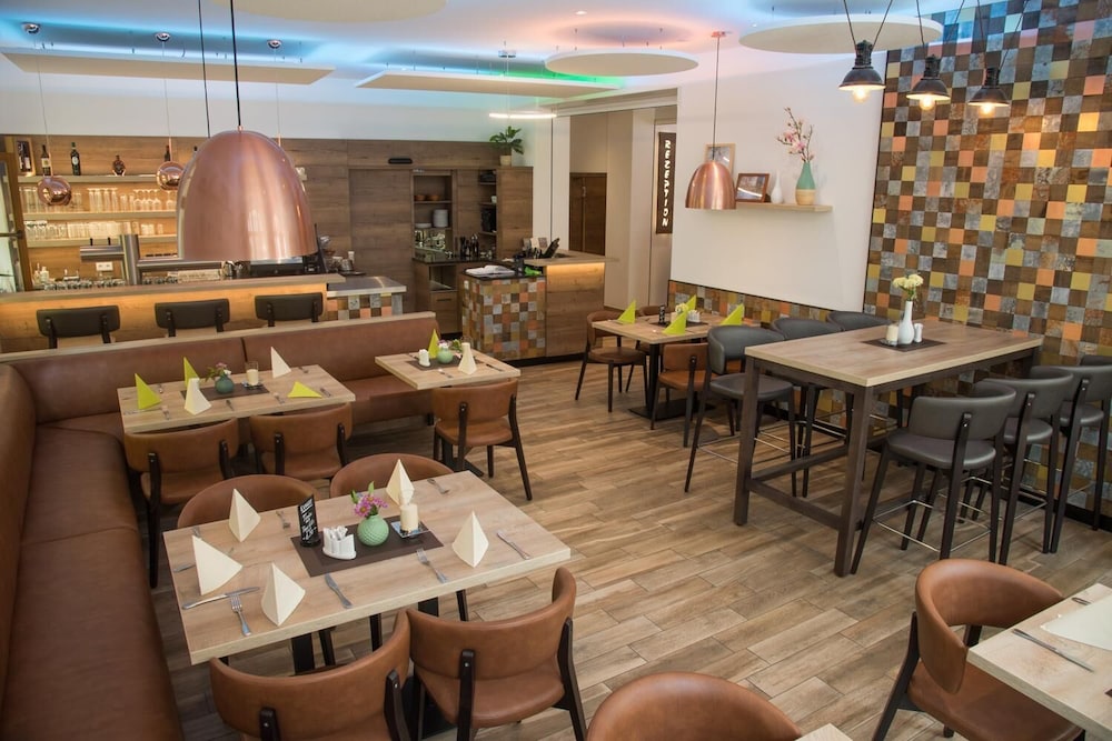 Hotel Restaurant Piazza 40/50