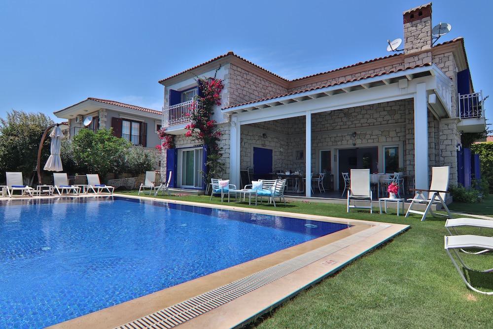 Alacaat Hotel 43/50