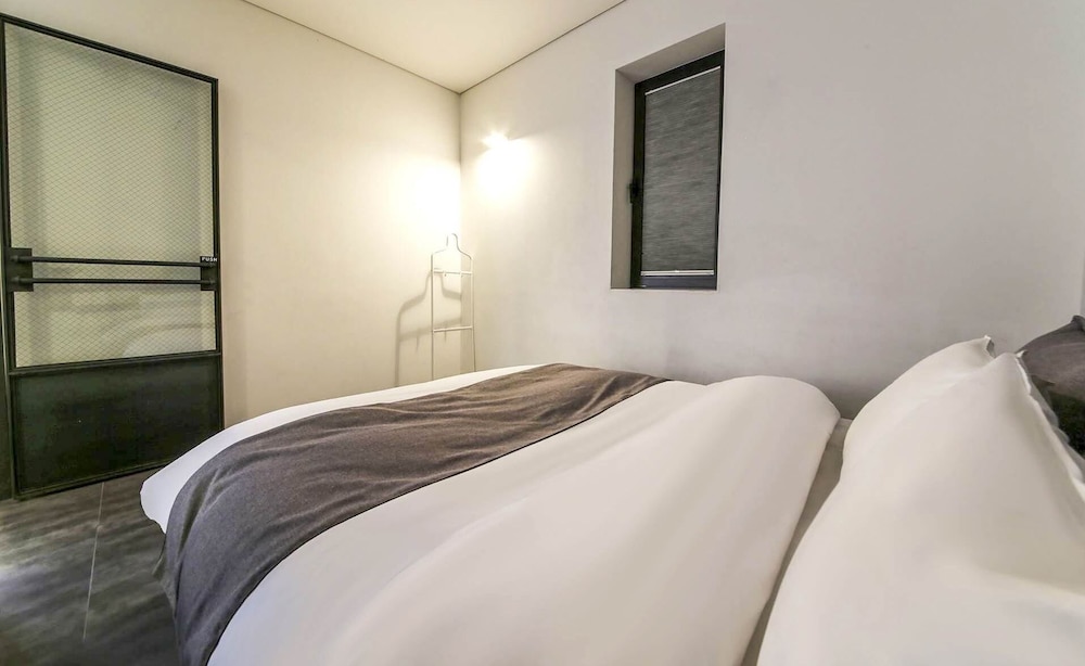 Ami Boutique Hotel 12/50