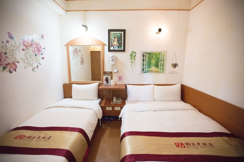 Nice Hotel 27/55
