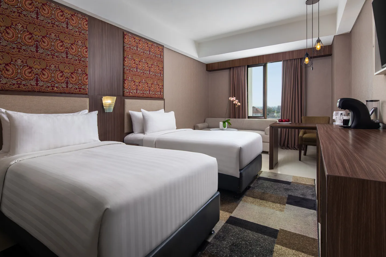 Premier, Deluxe, Twin Beds