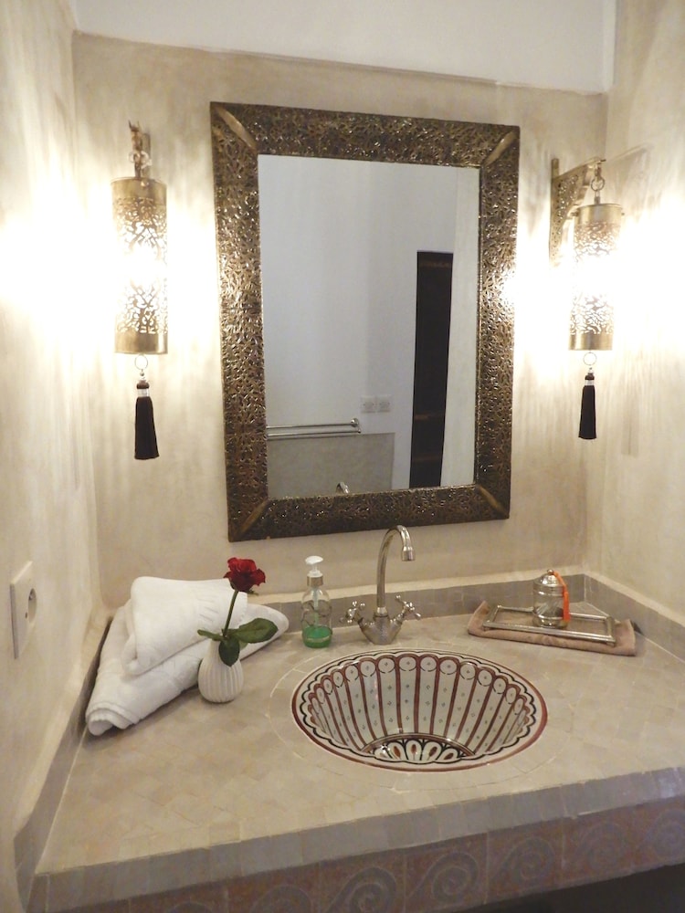 Riad Carina 75/75