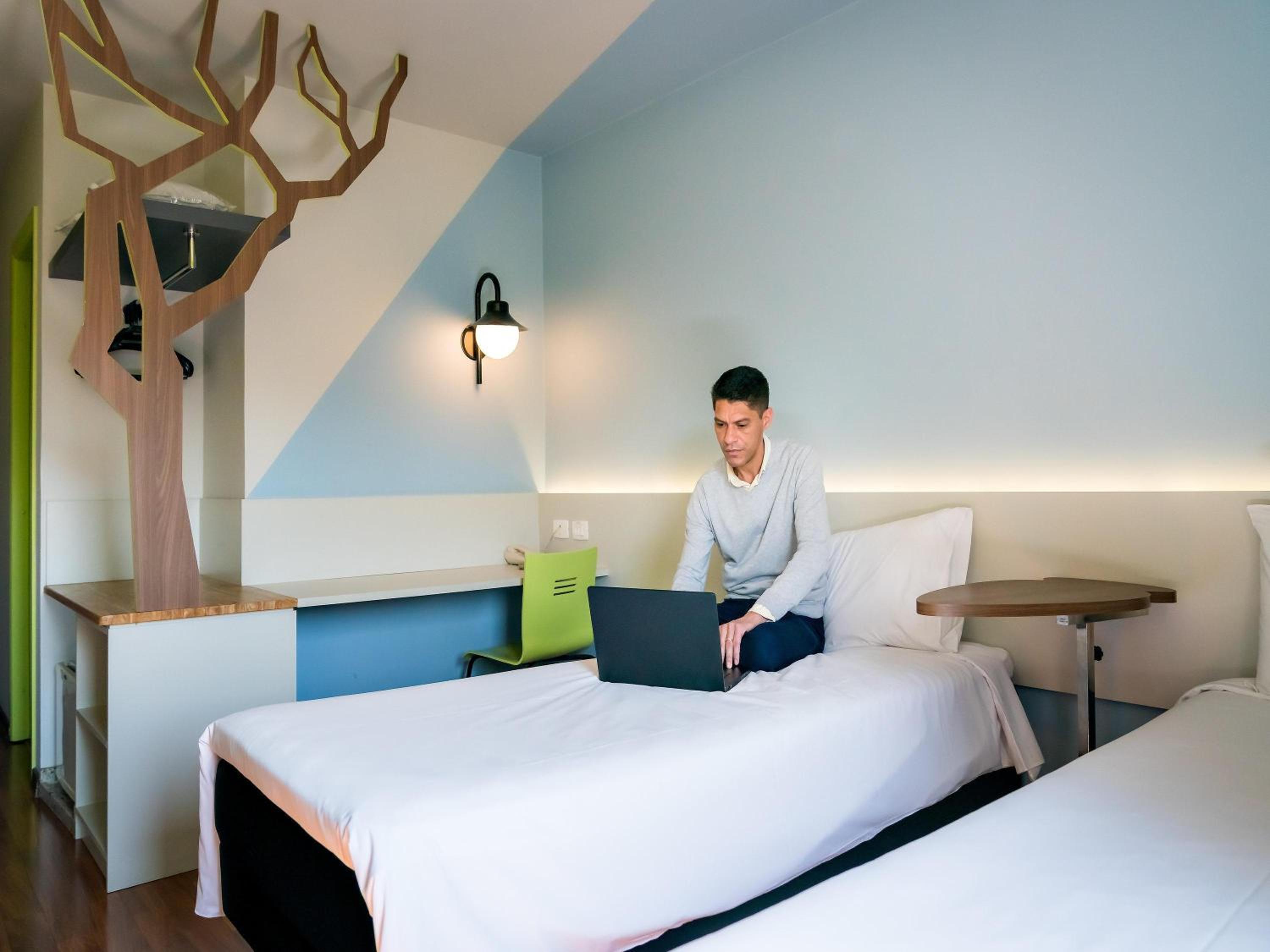 غرفة قياسية بسريرين منفصلين، ibis Styles Curitiba Centro Civico 3/10