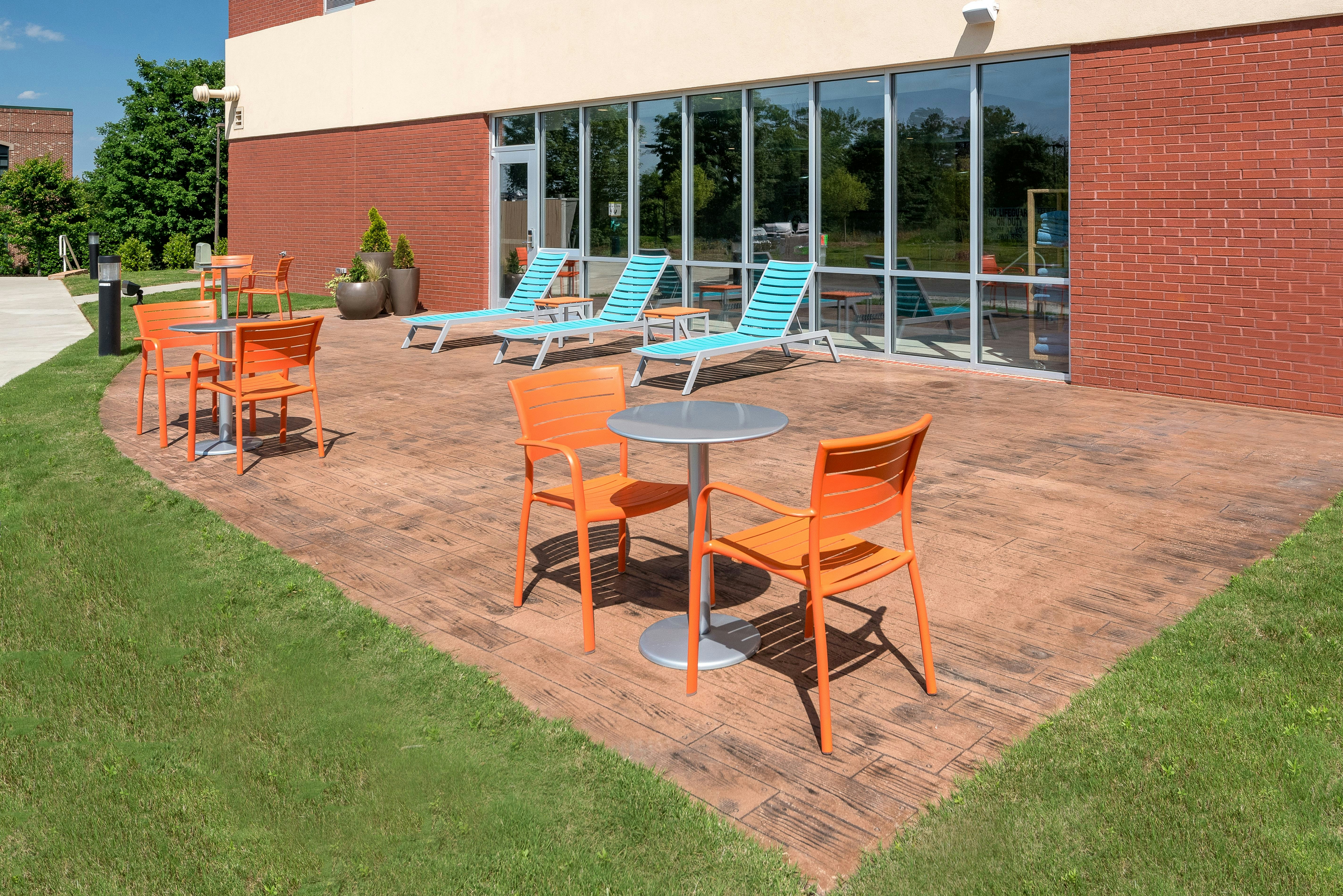 HOME2 SUITES BY HILTON CHARLOTTE UNIVERSITY RESEARCH PARK 20/22