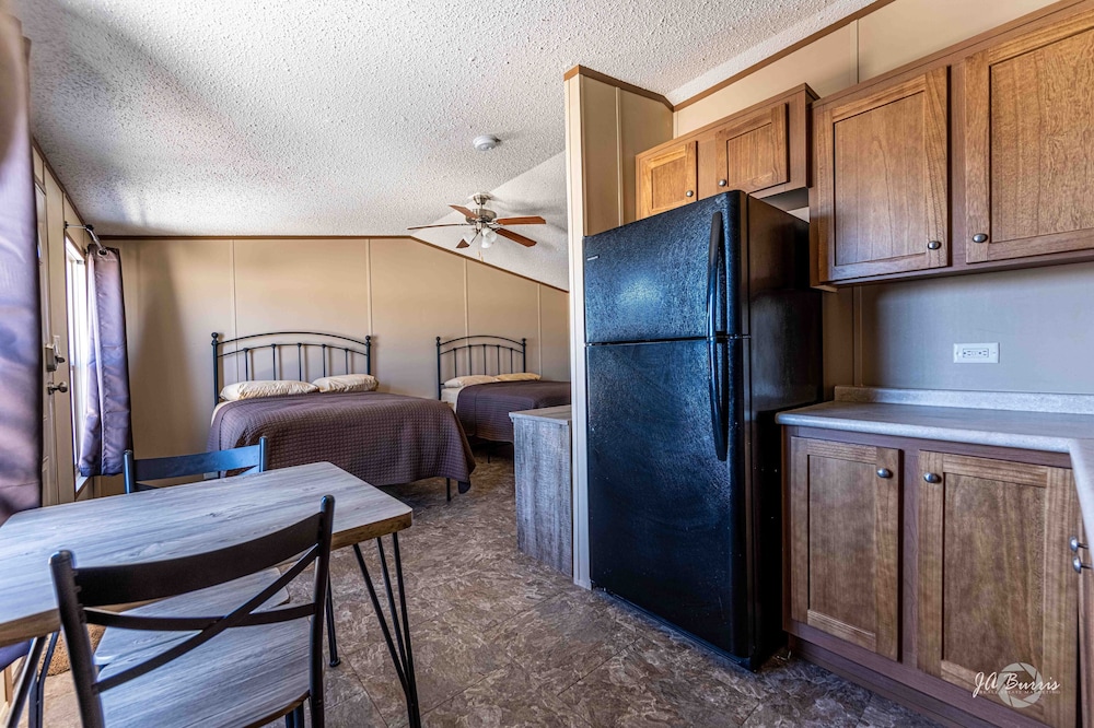 Elite Cabins and RV Park 24/51