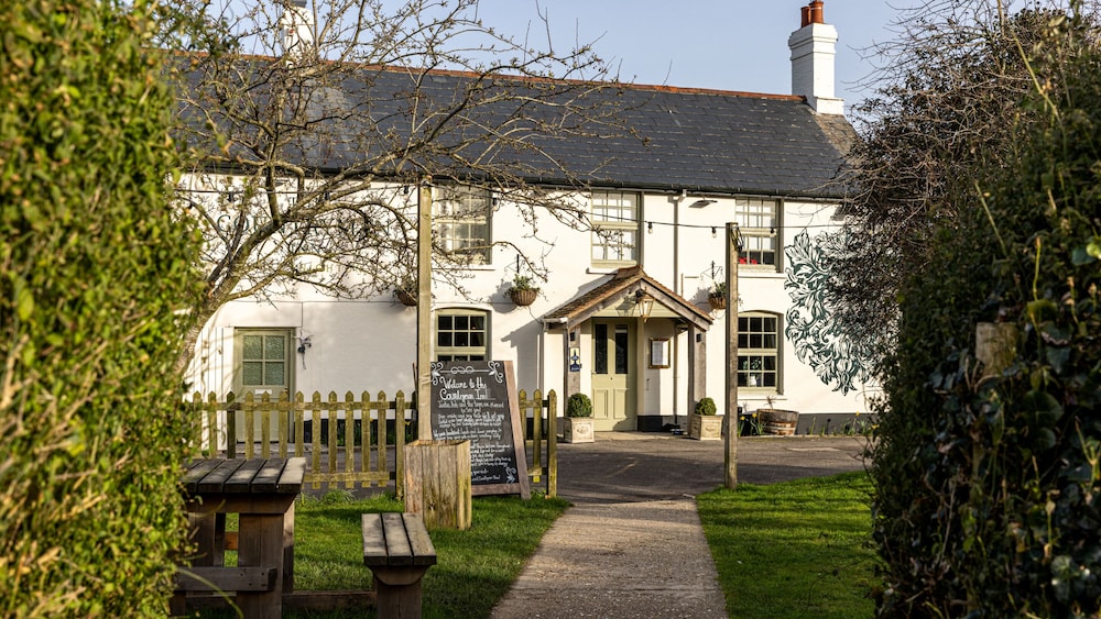 The Countryman Inn 46/51