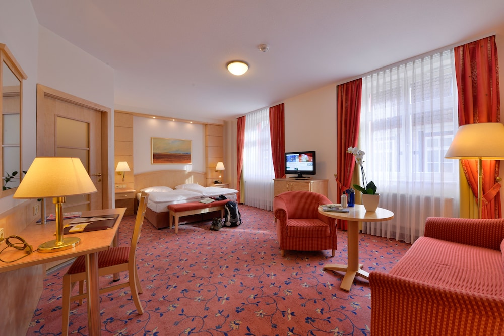Ringhotel Weisser Hirsch 30/50
