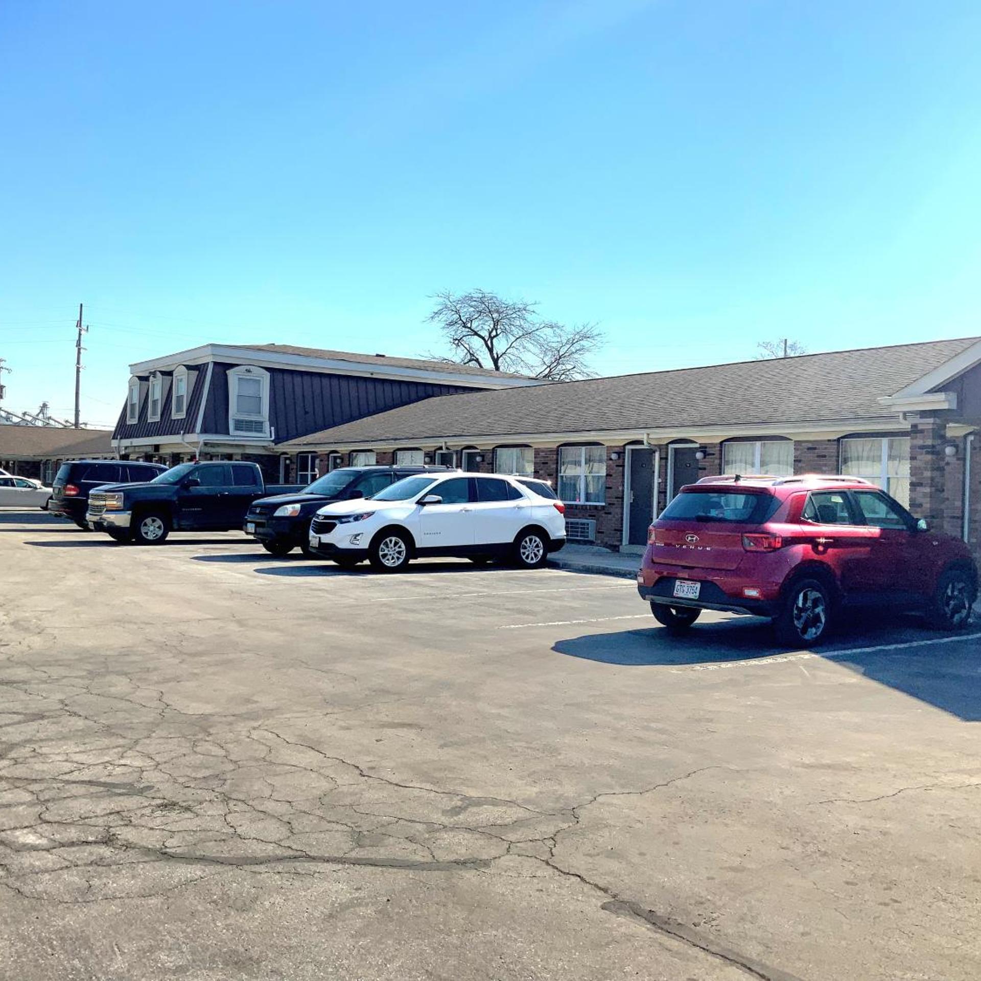 Country Club Inn &amp; Suites 42/51