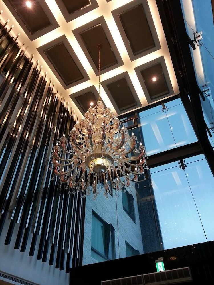 Renyi Lake Hotel 3/51