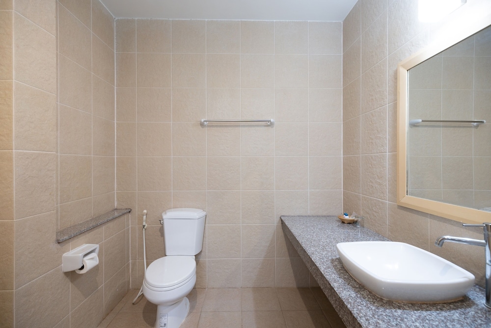 Thara Cholapruek Resort 44/50