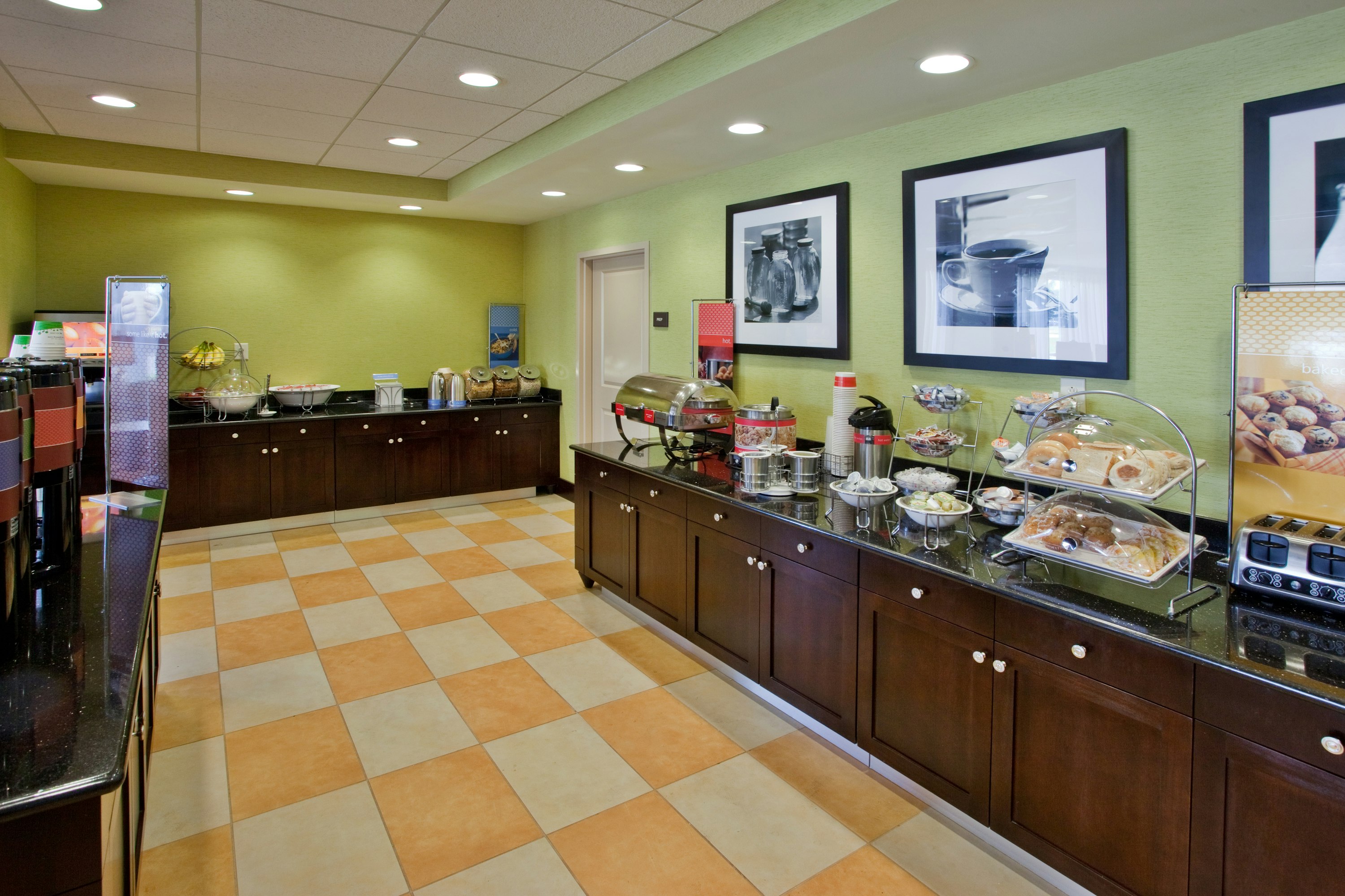 Hampton Inn Blytheville Ar 11/44