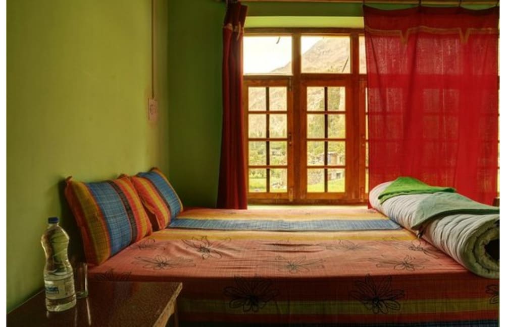 Maha Guest House 7/12
