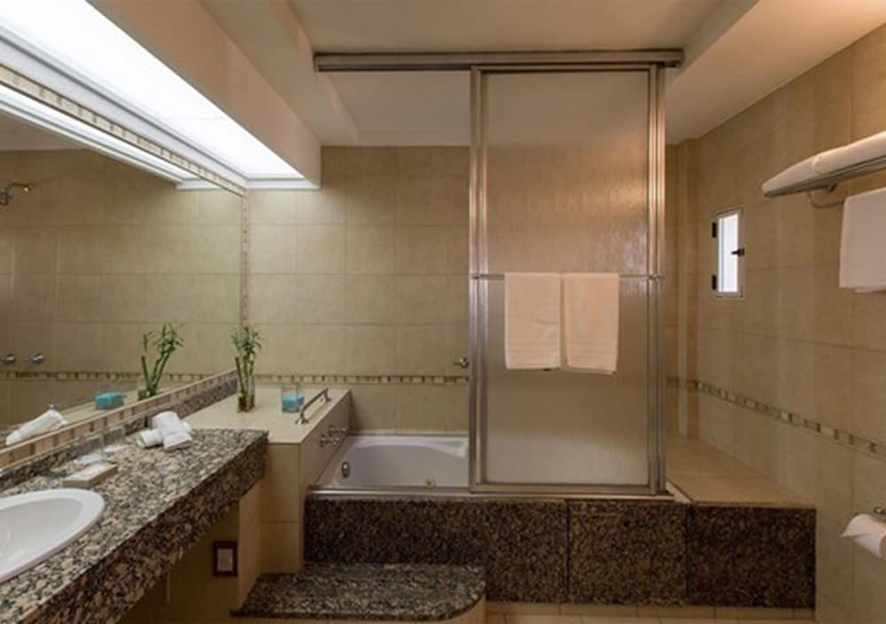 HOTEL SOLANS RIVIERA 19/40