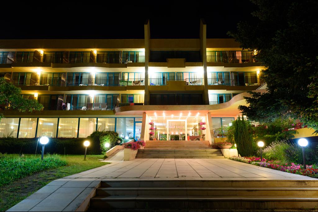 Ambassador Hotel Golden Sands 1/22