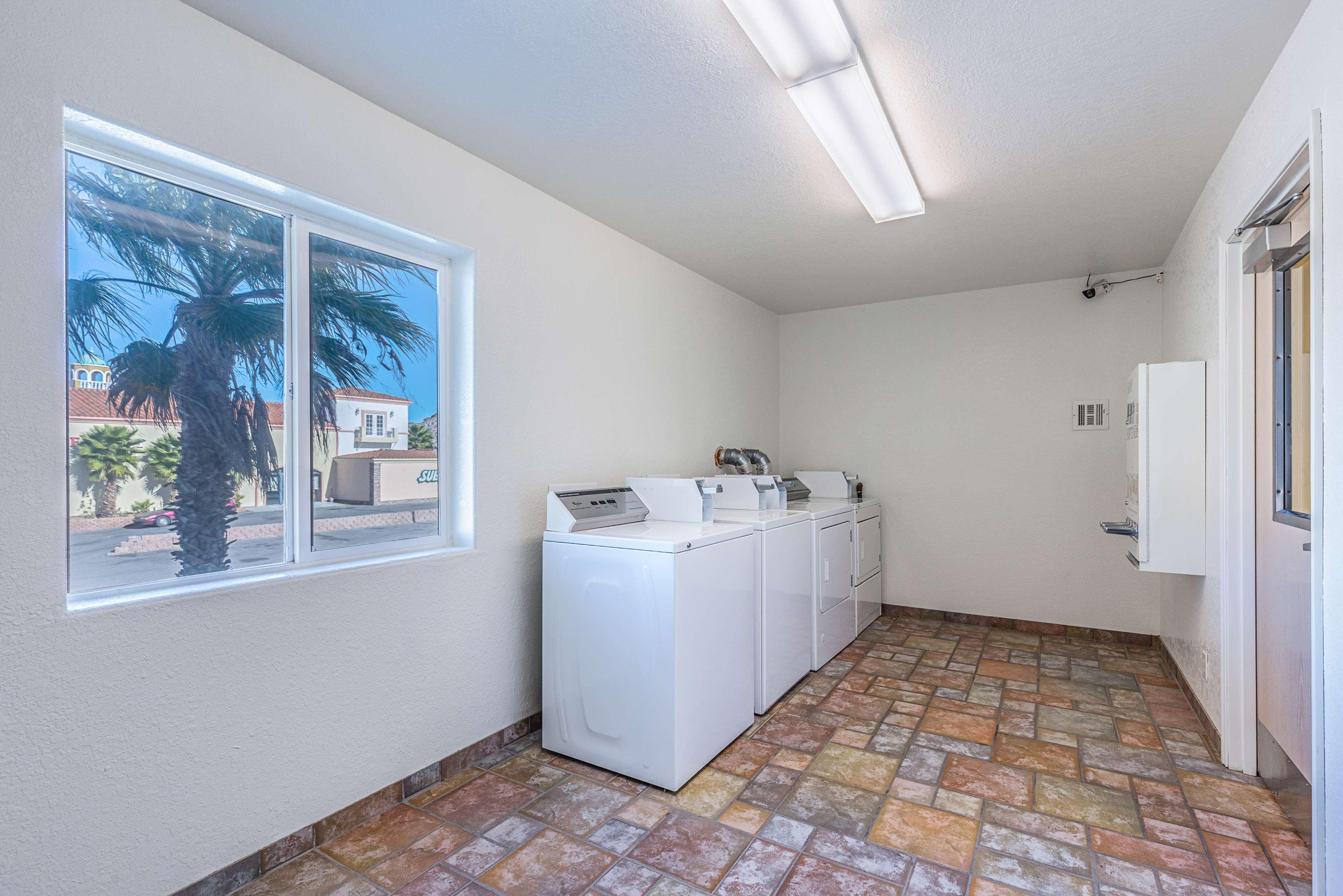 Motel6 Beatty, NV - Death Valley 22/32
