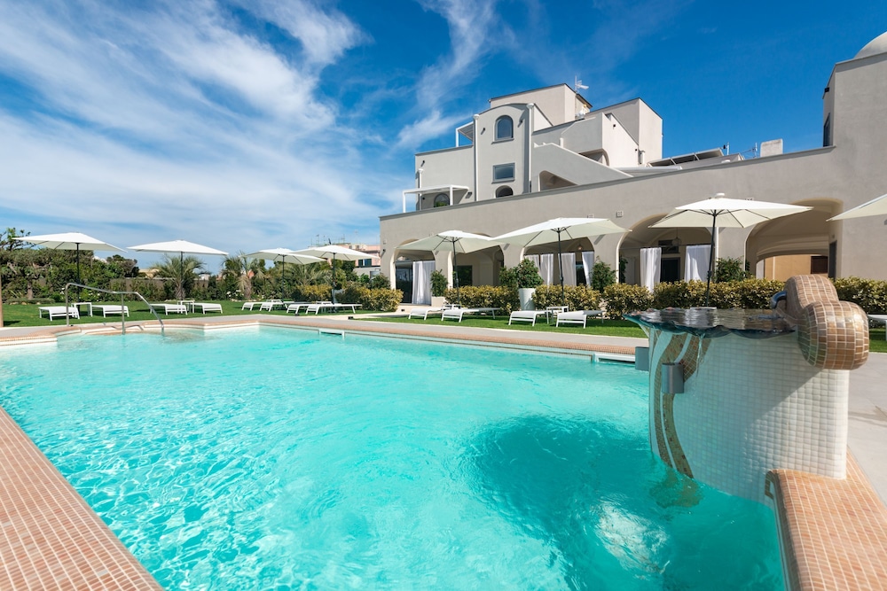 Insula Boutique Hotel 27/31