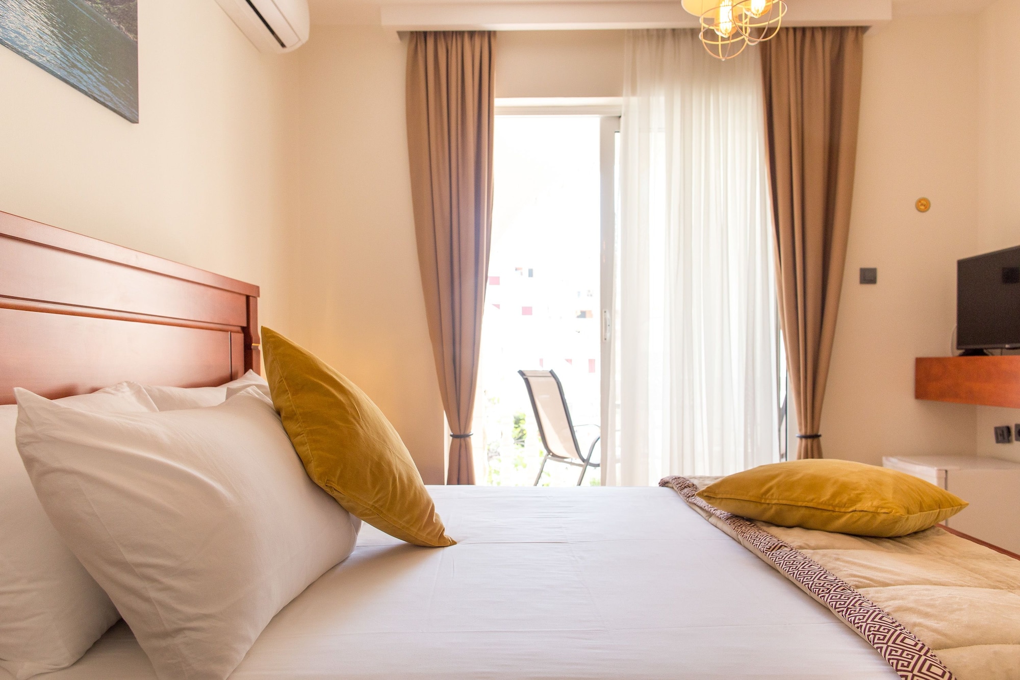1 Bedroom, Coral, Deluxe, Queen Bed