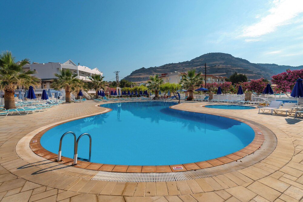 Elvita Hotel 39/67