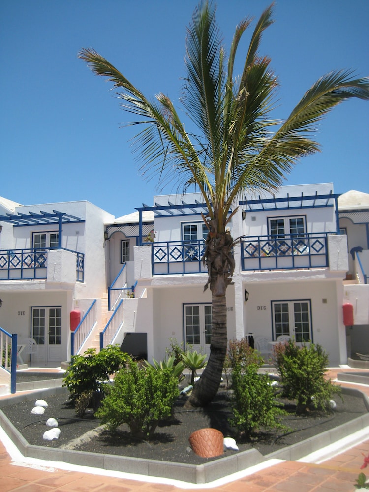 Atlantis Las Lomas 2/26
