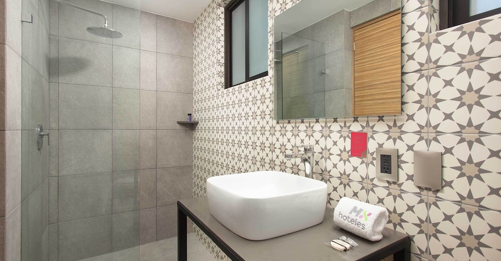 Hotel MX zocalo CDMX, Trademark Collection by Wyndham 46/48