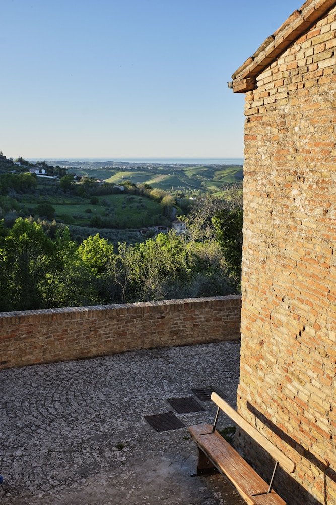 Castello Di Montegridolfo Spa Resort 5/89