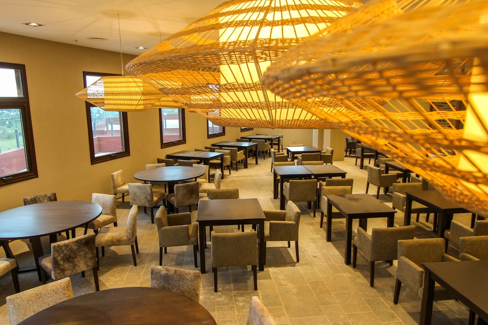Pueblo Nativo Resort Golf Spa 56/71