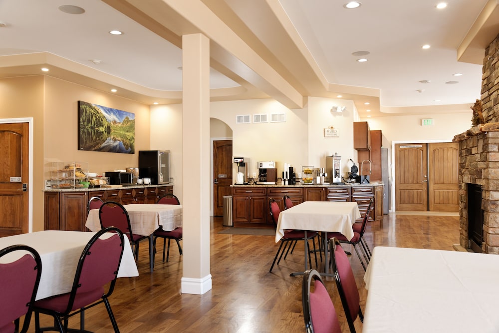 Glenwood Springs Inn 49/62