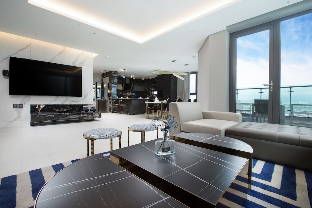 Utop Boutique Hotel and Residence 35/50