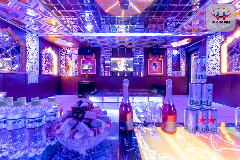 Huong Viet Hotel 92/99