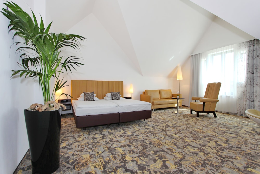ARCOTEL Camino Stuttgart 7/64