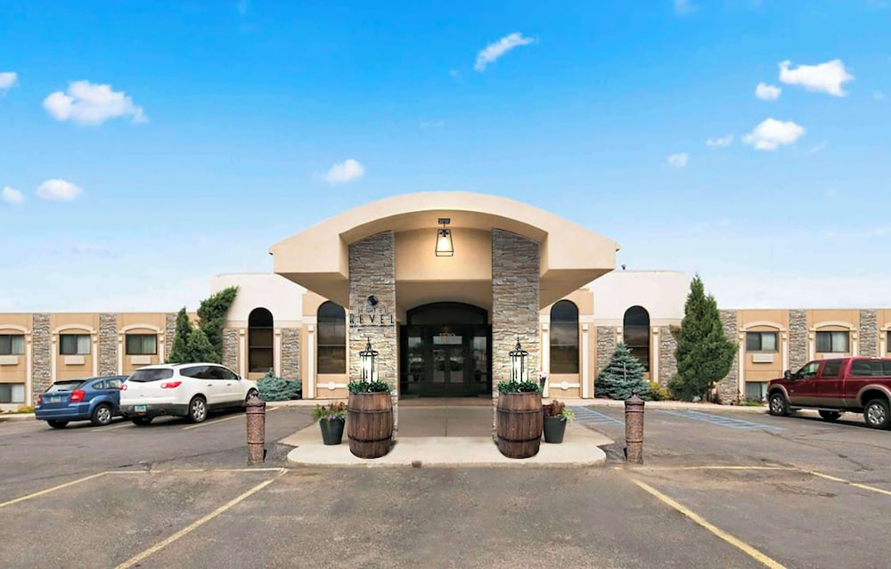 Revel Hotel Minot, SureStay Collection by Best Western 60/66