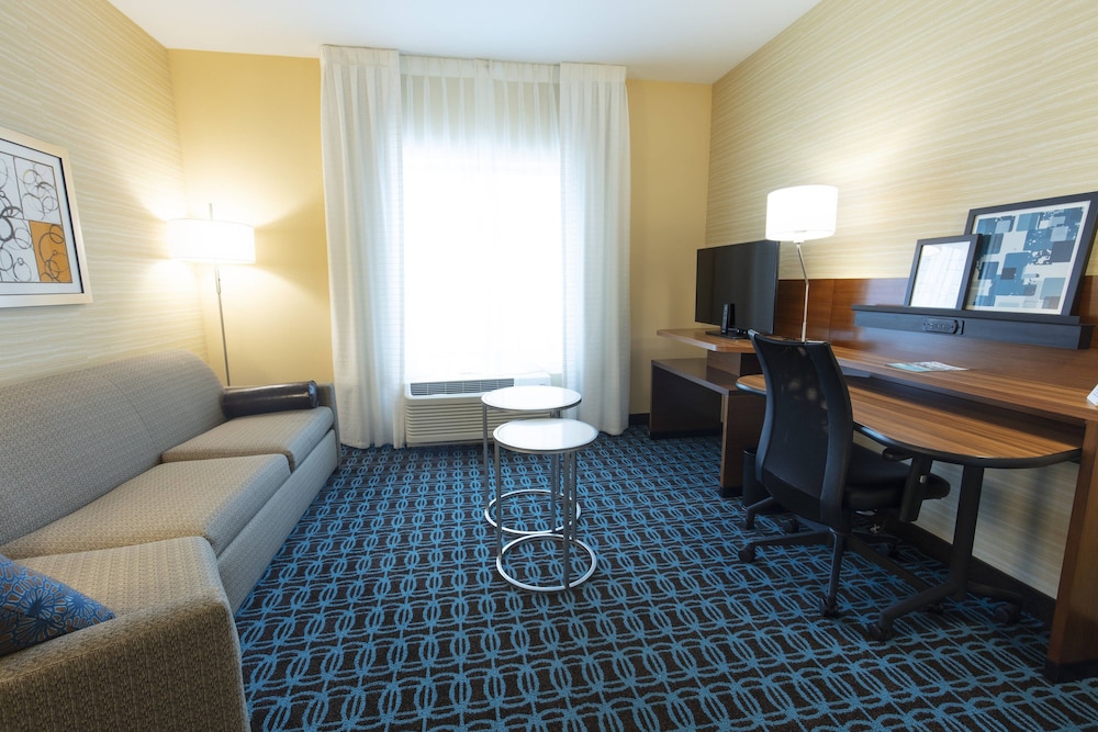Fairfield Inn And Suites By Marriott Atlanta Woodstock 30/39