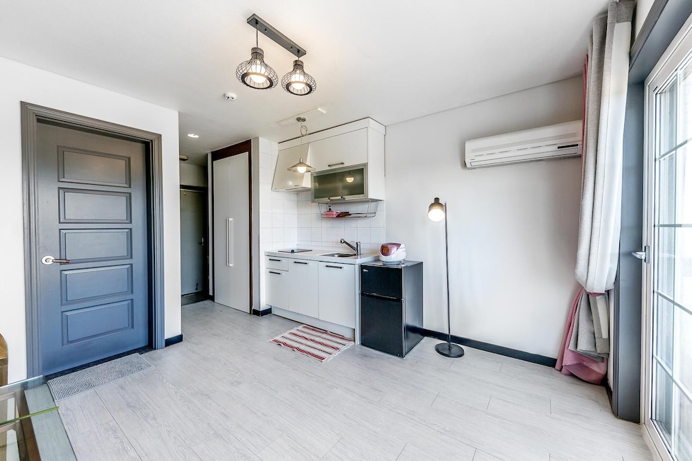 Ganghwa Rodemhouse Pension 9/48