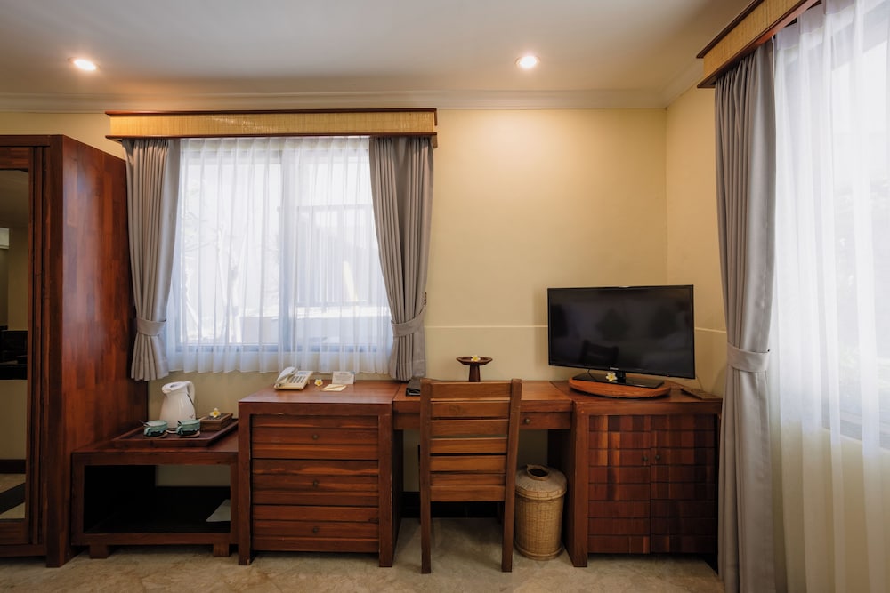 Hotel Vila Ombak 65/72
