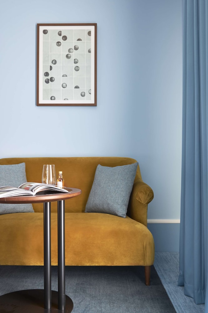 Hyatt Centric Cambridge 30/48