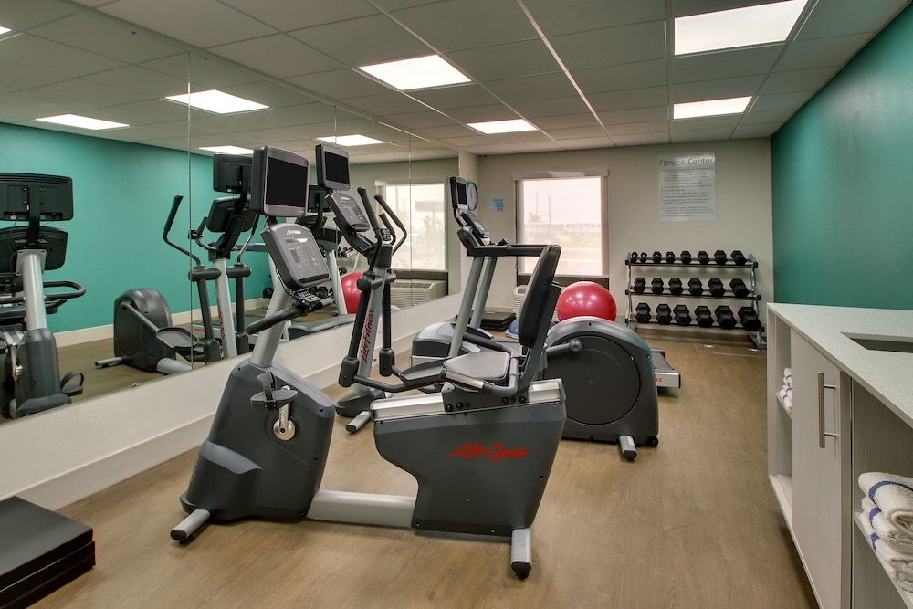 Holiday Inn Express Atlantic City W Pleasantville Ex Comfort Inn Suites West Atlantic City 36/70