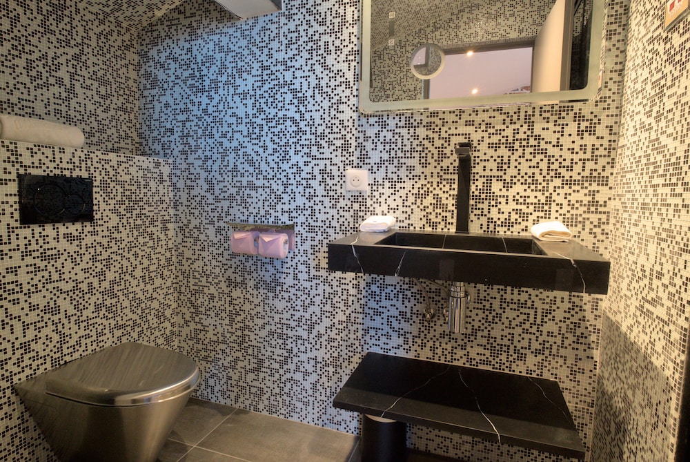Snow Lodge Boutique Hotel 45/70