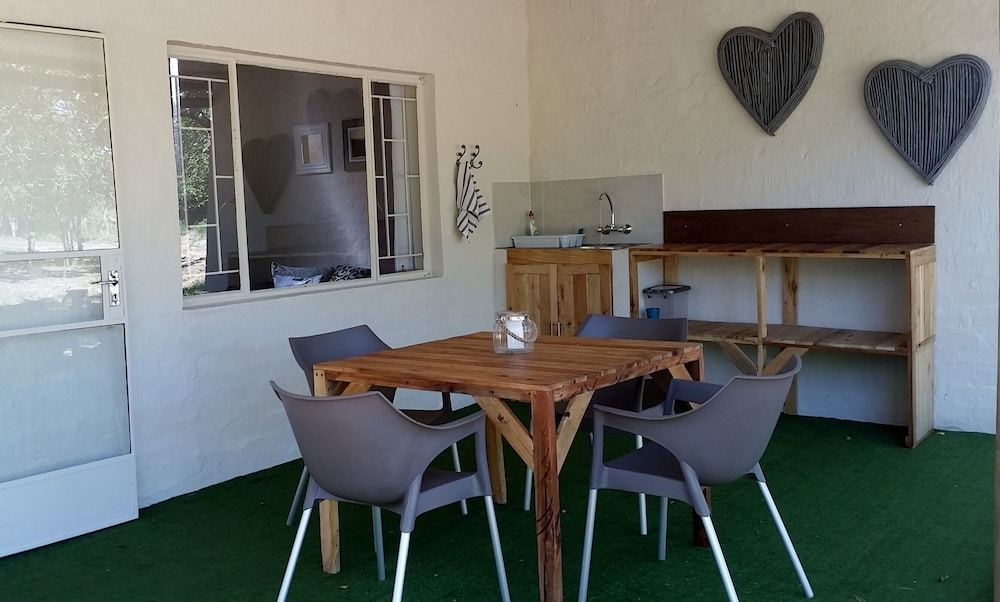 24 Degrees Self-Catering 32/44