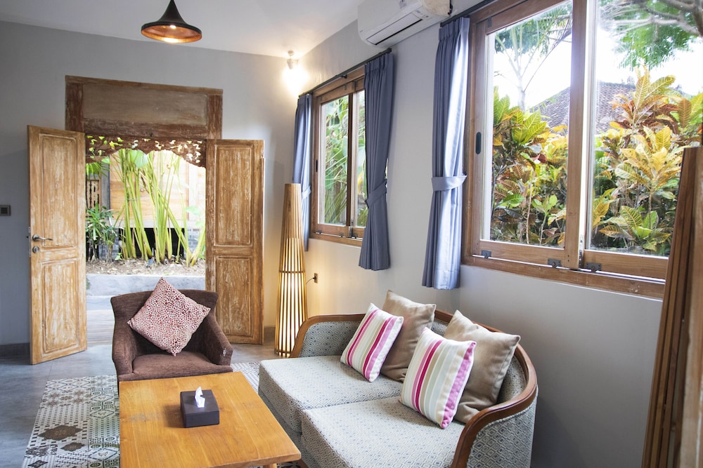 Natya Hotel Tanah Lot 62/78