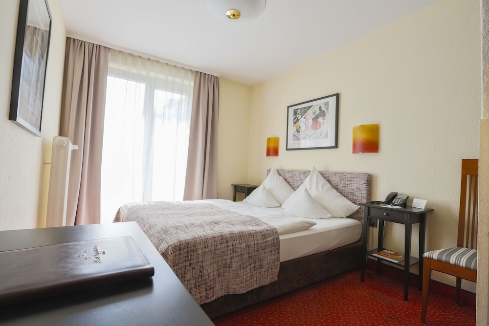 Hotel Nymphenburg City 16/72
